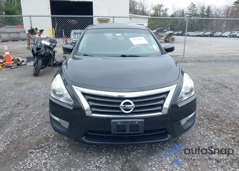 2013 Nissan Altima 2.5 Sv z USA, uszkodzony, nr VIN 1N4AL3AP8DC141532